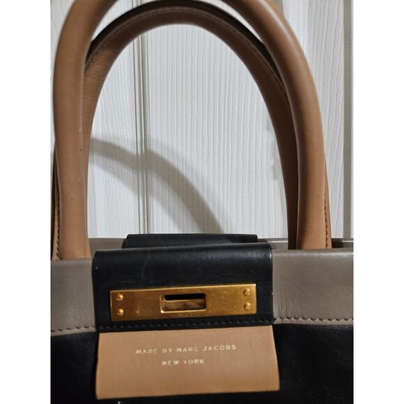 Marc By Marc Jacobs Leather Handbag Purse - Picture 5 of 5